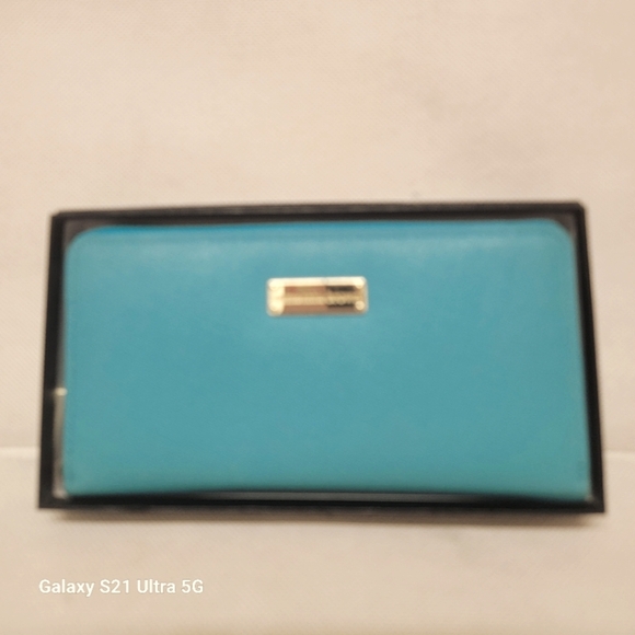 NEW IN BOX - SANDRA BROWN TEAL 8-1/2"‎ WALLET - Picture 1 of 4
